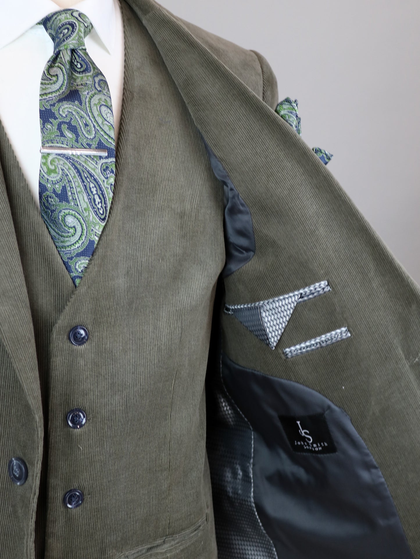 ΠΡΟΣΦΟΡΑ 3-PIECE OLIVE ΚΟΤΛΕ ΚΟΣΤΟΥΜΙ (CORD 16W/GREY OLIVE)