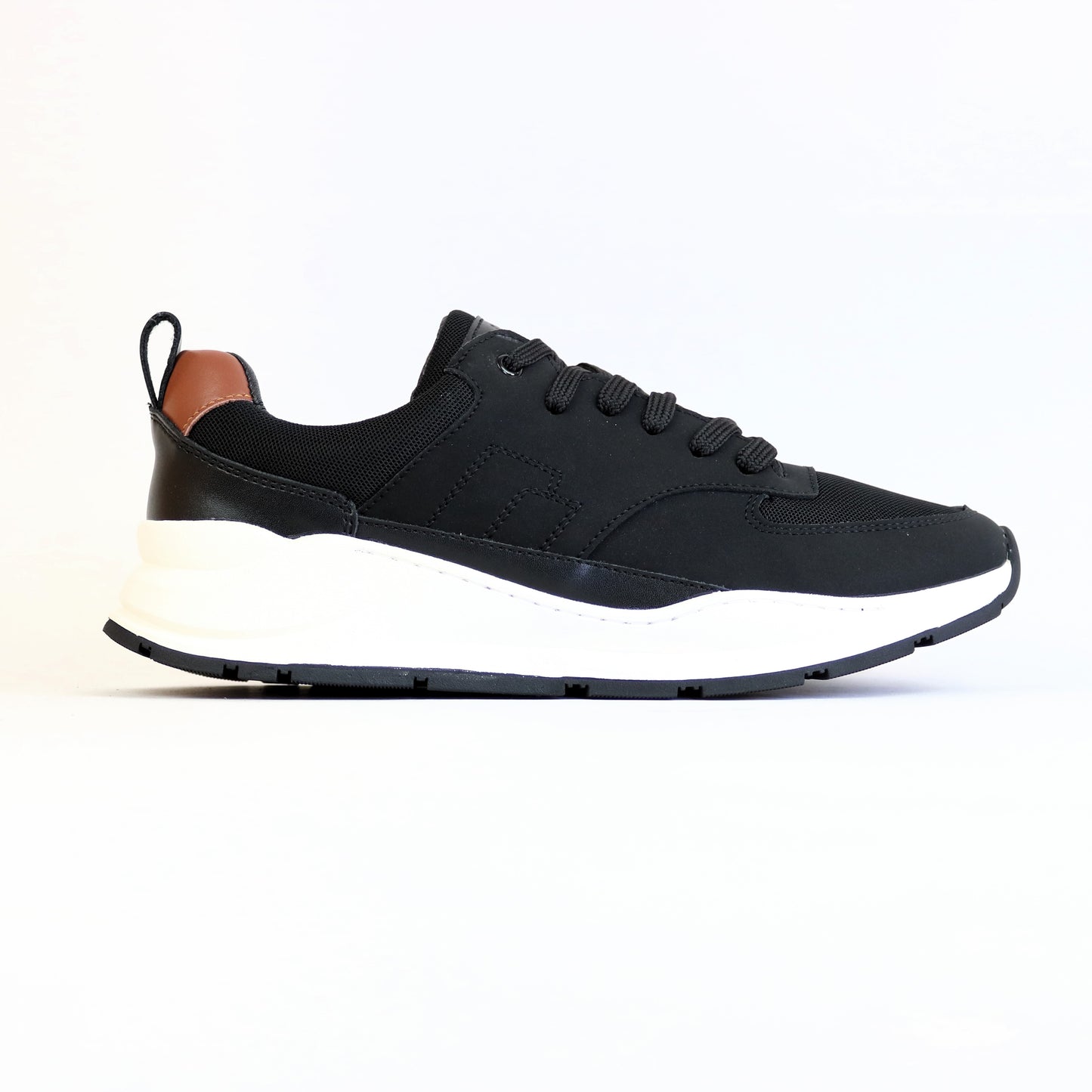 ΠΡΟΣΦΟΡΑ ΜΑΥΡΟ ΔΕΡΜΑΤΙΝΟ SNEAKER GREEN STEP (RS20231-1)