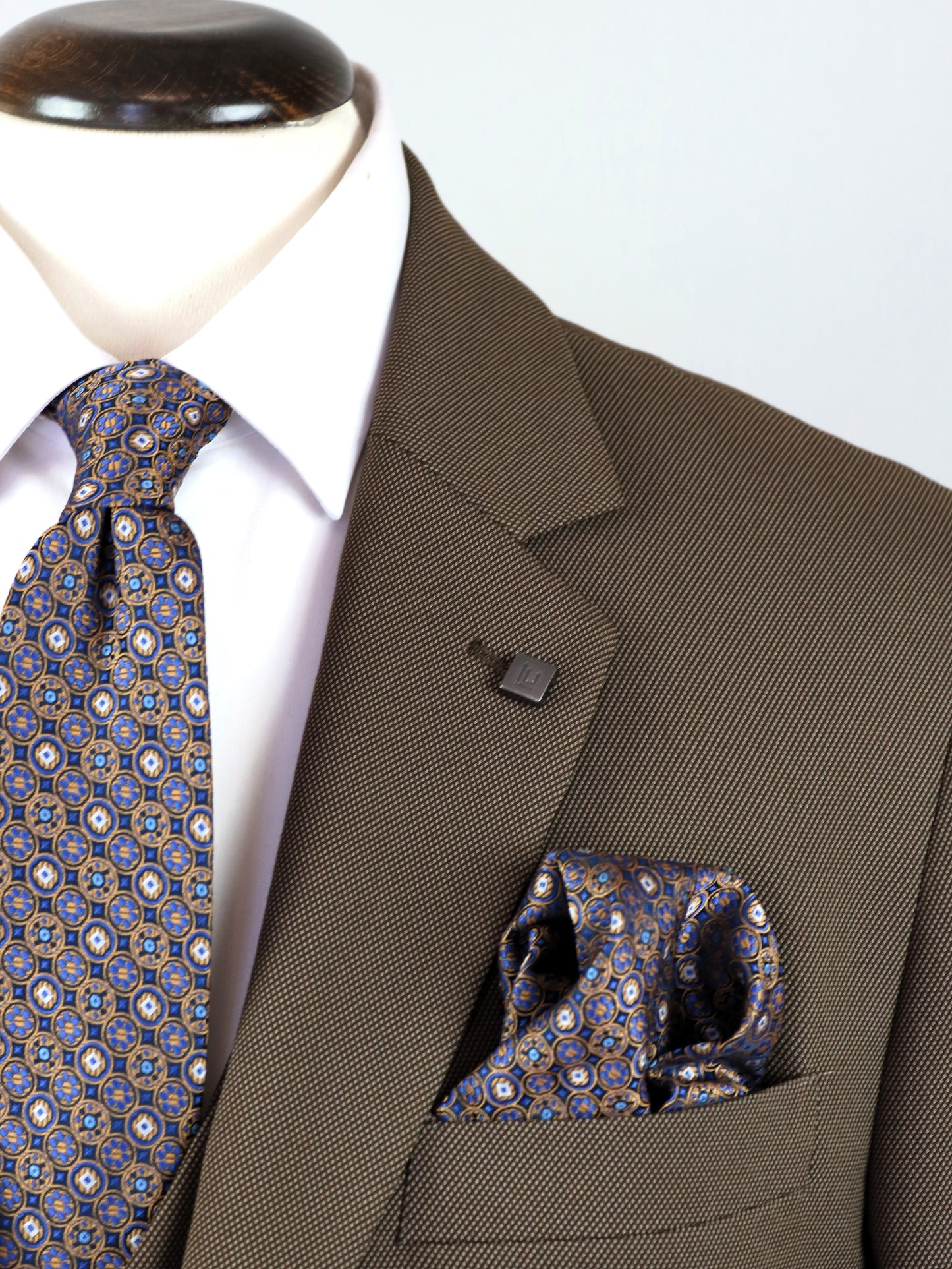 ΚΑΦΕ ΚΟΣΤΟΥΜΙ LEONARDO UOMO ΣΕ ΚΑΝΟΝΙΚΗ ΓΡΑΜΜΗ (1590304/23)