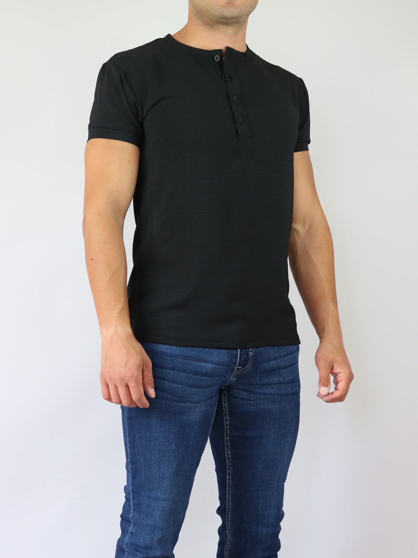 ΜΑΥΡΟ T-SHIRT ΜΕ ΚΟΥΜΠΙΑ REBEL (8051)