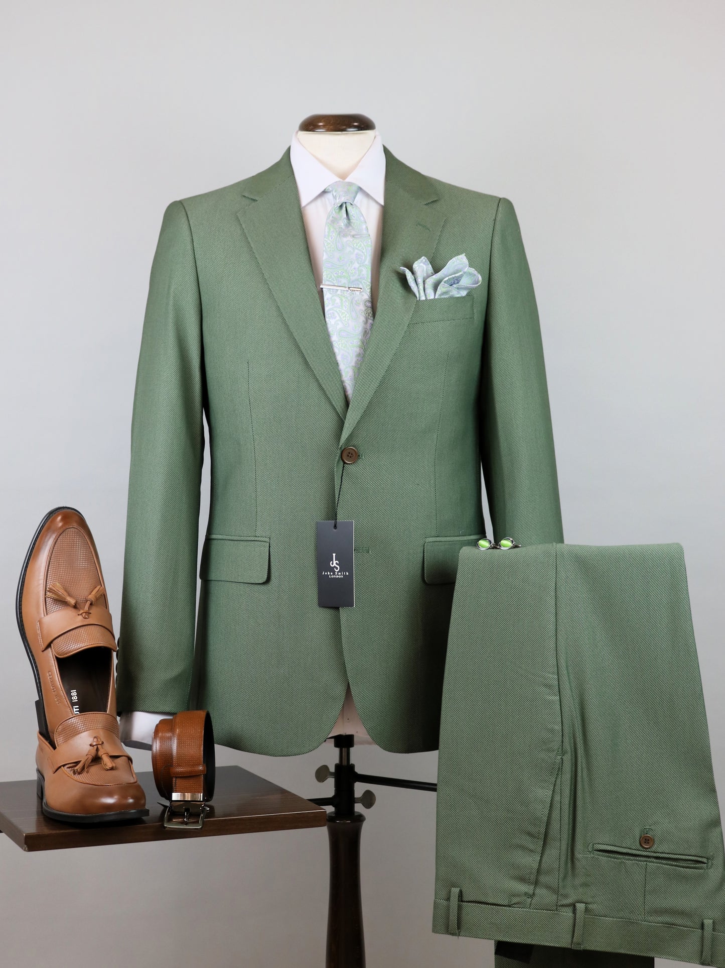 ΠΡΟΣΦΟΡΑ ΚΟΣΤΟΥΜΙ JOHN SMITH ΣΕ ΑΠΟΧΡΩΣΗ ΜΕΝΤΑ SLIM FIT (30073/62 green)