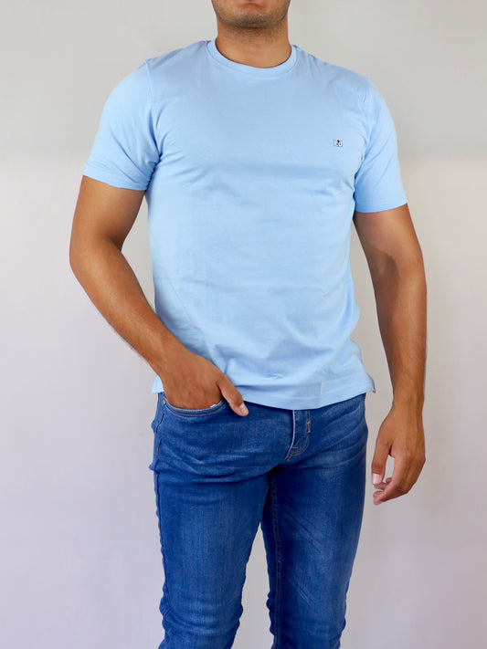 ΜΟΝΟΧΡΩΜΟ T-SHIRT ΛΑΙΜΟΚΟΨΗ ΣΕ ΚΑΝΟΝΙΚΗ ΓΡΑΜΜΗ (022002/4665)