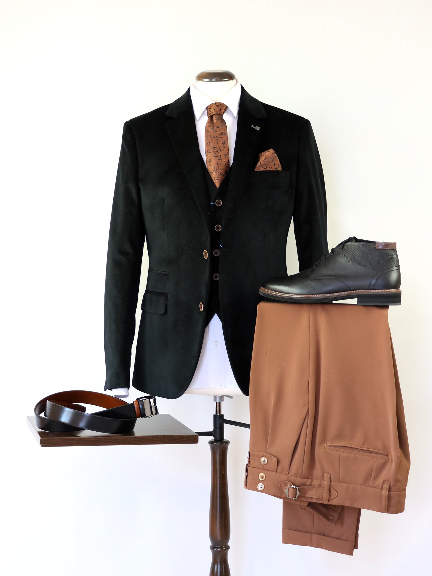 ΜΑΥΡΟ ΒΕΛΟΥΔΙΝΟ ΣΑΚΑΚΙ LEONARDO ΣΕ ΚΑΝΟΝΙΚΗ ΓΡΑΜΜΗ (090190460/15)